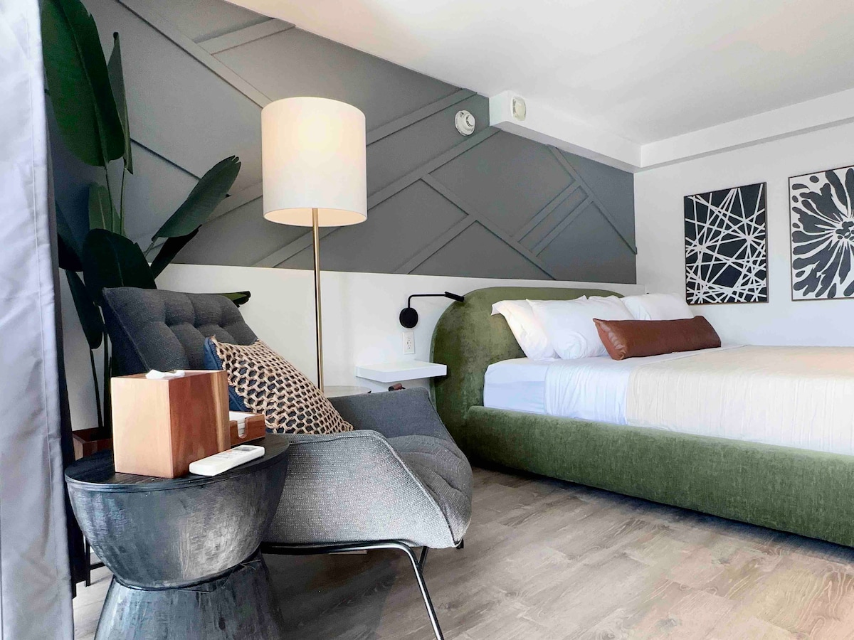 Exquisite Boutique Studio in Central Waikiki