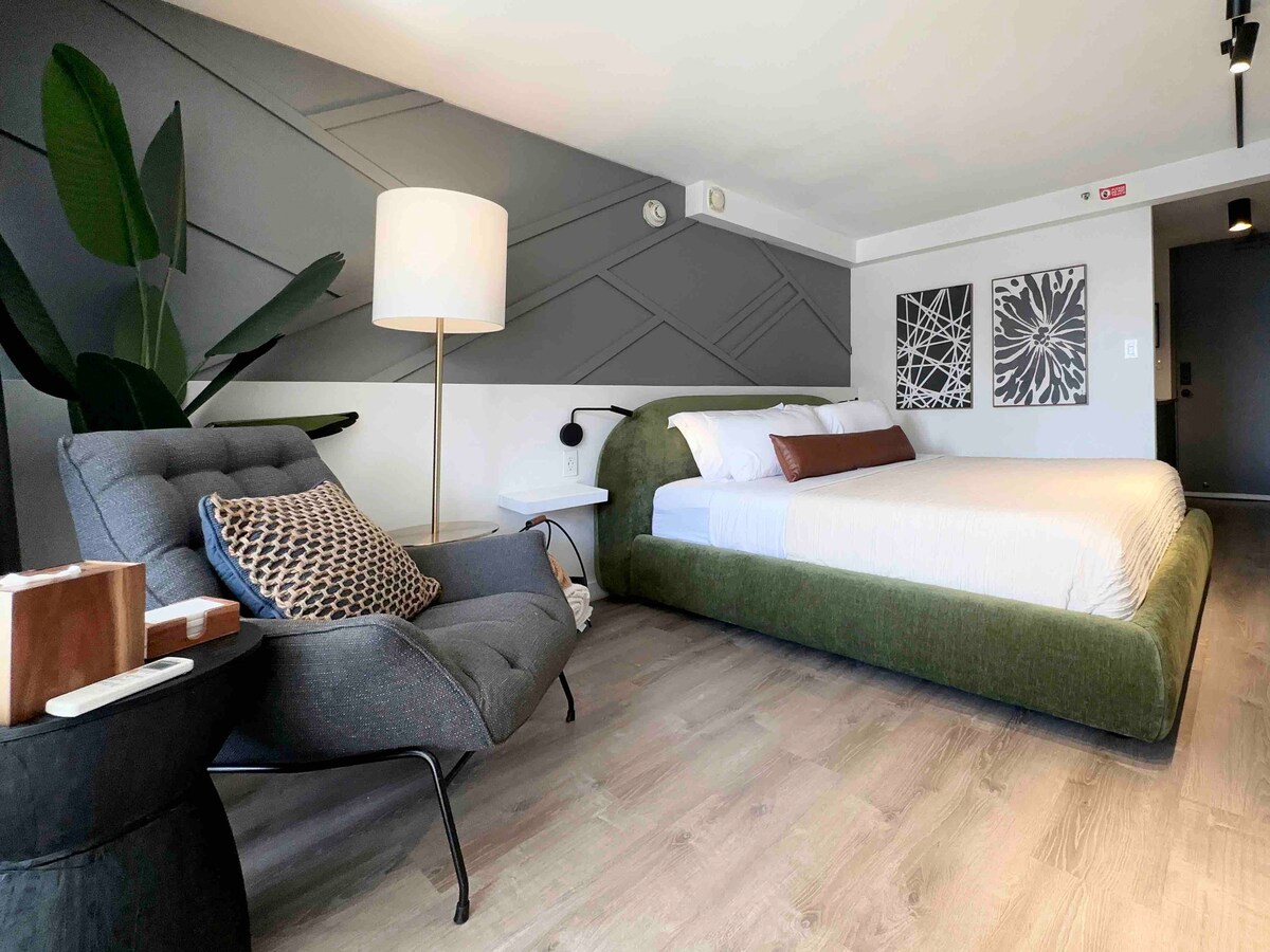Exquisite Boutique Studio in Central Waikiki