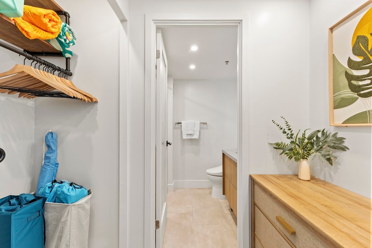 New! Elegant King Studio-Waikiki Beach w/Parking