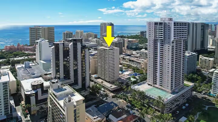 New! Elegant King Studio-Waikiki Beach w/Parking